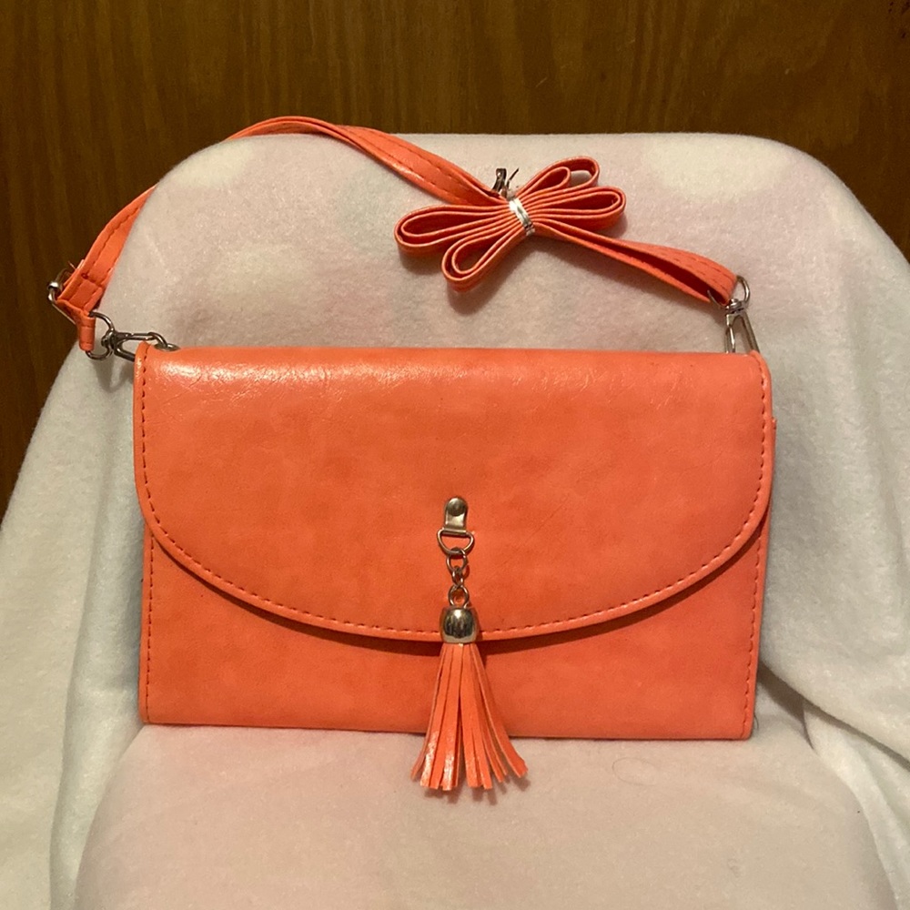 Hand bag